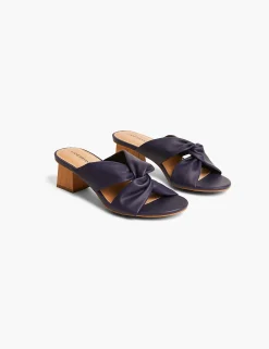 Sandals & Espadrilles^Lane Bryant Dream Cloud Cross-Front Low Block Heel New Navy