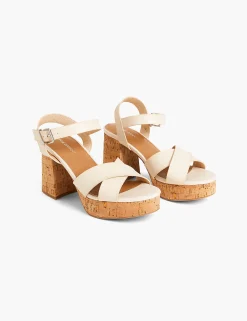 Sandals & Espadrilles^Lane Bryant Dream Cloud Cross-Front Platform Block Heel White