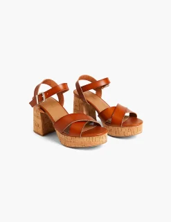 Sandals & Espadrilles^Lane Bryant Dream Cloud Cross-Front Platform Block Heel Cognac