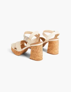 Sandals & Espadrilles^Lane Bryant Dream Cloud Cross-Front Platform Block Heel White