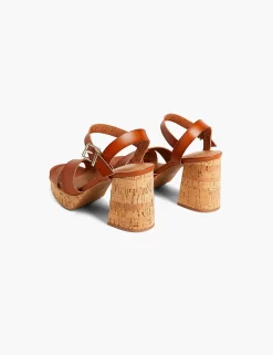 Sandals & Espadrilles^Lane Bryant Dream Cloud Cross-Front Platform Block Heel Cognac