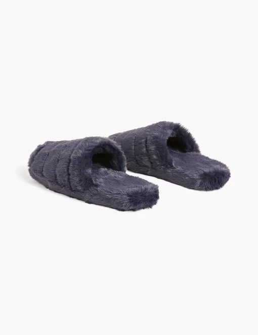 Sleep Accessories^Lane Bryant Faux-Fur Slippers Night Sky