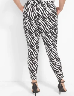 Slim^Lane Bryant Knit Kit Pull-On Ankle Pant Lbsu22182_Zebra_Cw1