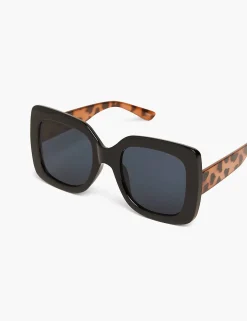 Sunglasses^Lane Bryant Oversized Square Sunglasses Black