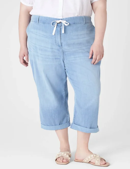 Crops And Capris^Lane Bryant Pull-On Rolled-Cuff Crop Pant Light Denim