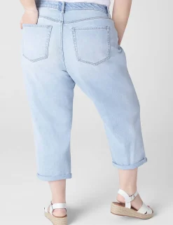 Signature Fit^Lane Bryant Signature Fit Boyfriend Capri Jean Light Denim