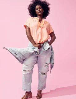 Crops, Capris And Shorts^Lane Bryant Signature Fit Boyfriend Capri Jean Light Denim